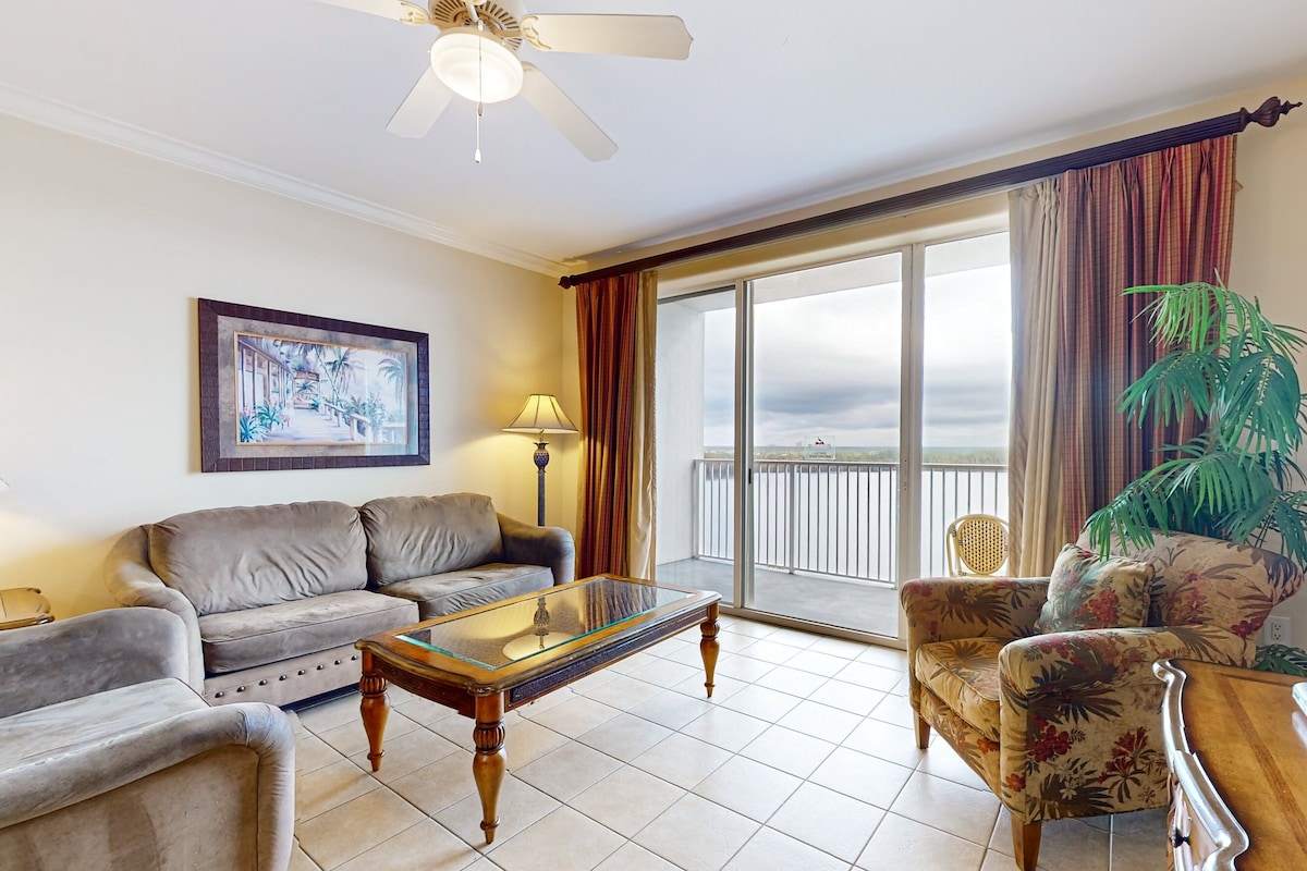 Condo, Multiple Beds, Pool Access, Pool View (Blue Heron Beach 1-1003 -NoPets) | Living area