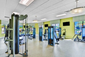 Fitness facility - Fourth Floor Penthouse With Shared Pools and Hot Tub, Fast Wifi, & Central AC (Kissimmee)