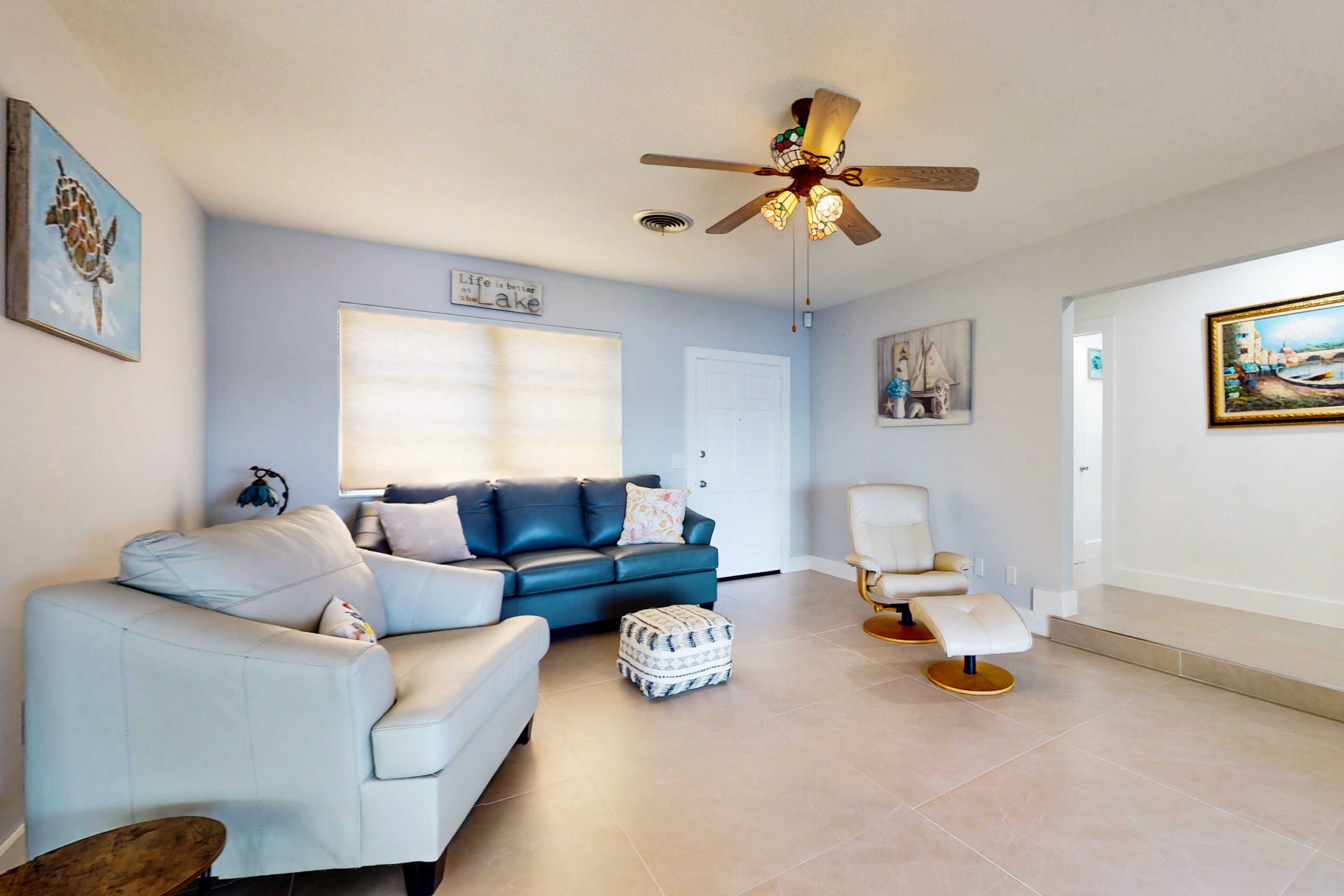 独立别墅, 多张床, 热水浴缸 (Red Beach Lake Escape) | 起居区