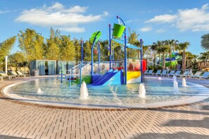 Children’s area - Exquisite Home With Pool, Pool Spa, Lazy River, Game Room, Firepit, & W/D (Davenport)