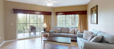 Appartement, meerdere bedden, patio, uitzicht op tuin (Worldquest Wonderland) | Woonruimte