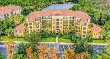 Comfy Condo With Central AC, Wifi, Private Washer/dryer Minutes to Theme Parks