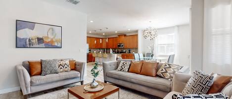 House, Multiple Beds, Pool Access, Pool View (Solterra) | Living area