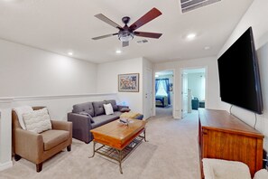 House, Multiple Beds, Pool Access, Pool View (Sunny Haven Retreat - Windsor Island) | Living area - Charming Davenport House: Dog-friendly, Pool, Patio, Well-equipped Kitchen (Davenport)