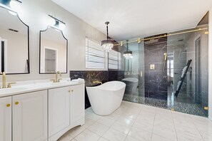 Ferienhaus, Mehrere Betten, Poolzugang, Poolblick (The Ridge Escape at Indian Ridge) | Badezimmer | Handtücher