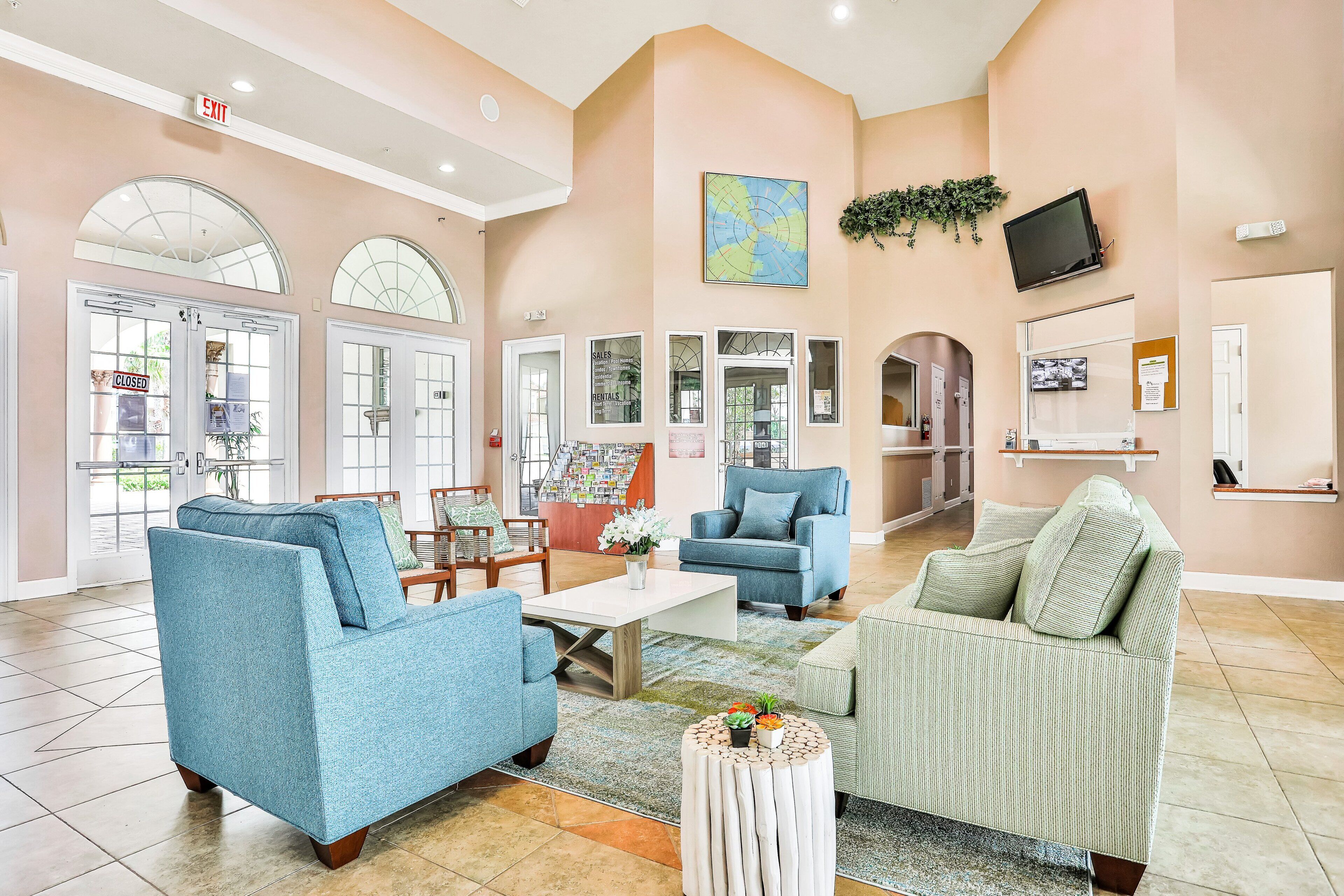 Casa, letti multipli, accesso alla piscina, vista piscina (Davenport Spacious Family Retreat) | Hall