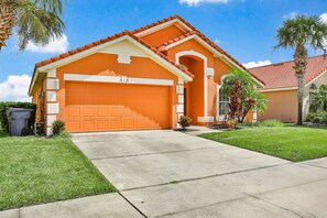 Exterior - Dog-friendly Home With Private Outdoor Pool, High-speed Wifi, and Central AC (Davenport)