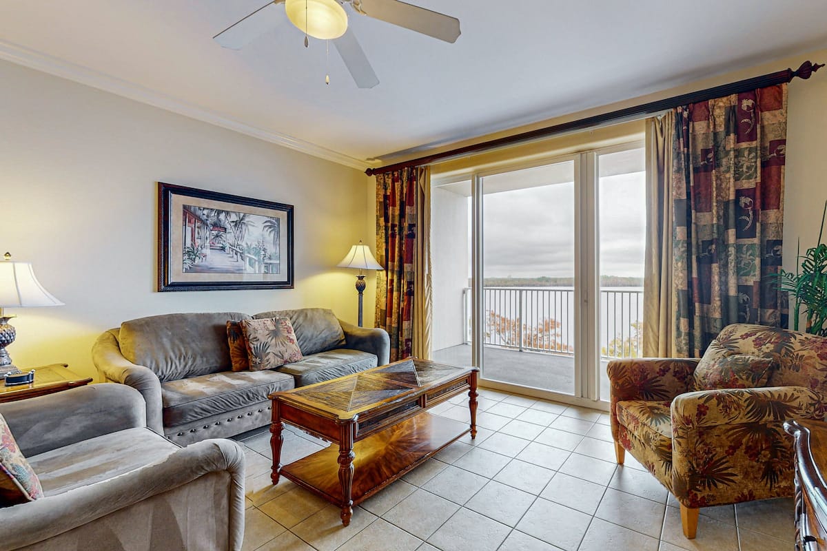 Condo, Multiple Beds, Pool Access, Pool View (Blue Heron Beach Resort 2-0506-NoPets) | Living area