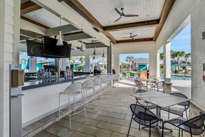 Bar (on property) - Updated Townhome With an Enclosed Pool, Five Bedrooms, W/D - Close to Everything (Kissimmee)