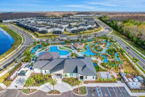 Exterior - Updated Townhome With an Enclosed Pool, Five Bedrooms, W/D - Close to Everything (Kissimmee)
