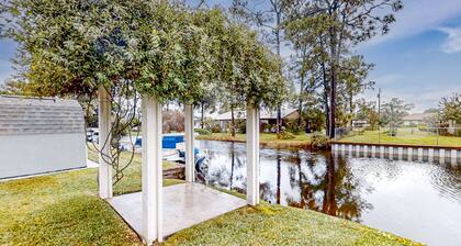 Dog-friendly Canal-front Home Near Lake Jackson With Water Views, Grill, Firepit