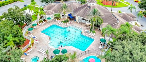 Piscina all'aperto