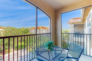 Lägenhet - flera sängar - tillgång till pool - utsikt mot poolen (Tuscana Tranquility) | Utsikt från rummet