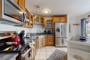 單棟房屋, 多張床, 可使用泳池, 泳池景 (The Splash House at Indian Ridge) | 私人廚房