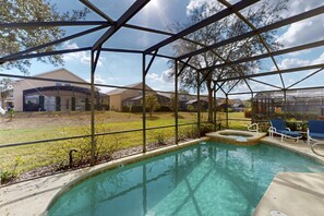 Outdoor pool - Deluxe Family Home With Game Room, Private Pool Spa, Near Disney World - Dogs OK (Davenport)