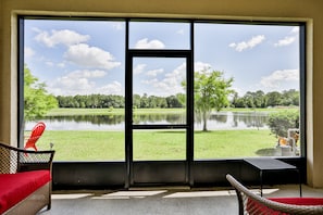 House, Multiple Beds, Kitchen (Vaca on The Pond - Trafalgar Village) | Interior - Delightful Lakefront Townhome With Pool, Volleyball, Fast Wifi & AC (Kissimmee)