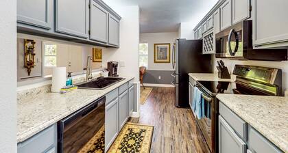 Classic Home Close to Lake Placid With Modern Updates, W/d, AC, & Patio