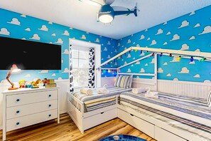 House, Multiple Beds, Pool Access, Pool View (Heavenly Oasis) - Dog-friendly Townhouse Near Disney With Outdoor Pool, Patio, Streaming, W/d, AC (Kissimmee)