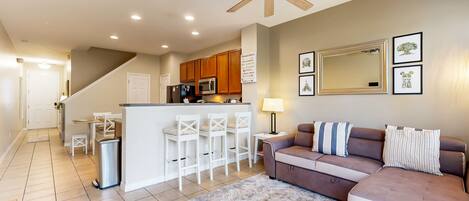 House, Multiple Beds, Pool Access, Pool View (Heavenly Oasis) | Living area