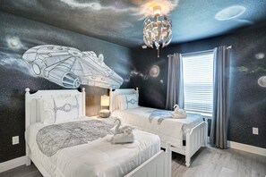 House, Multiple Beds, Pool Access, Pool View (Relax & Play Villa - Windsor Island) - Relax & Play Resort Villa Magical 6-bedroom Retreat Near Disney! (Davenport)