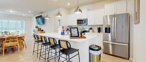 Maison, plusieurs lits, accÚs piscine, vue piscine (Clermont Family Paradise) | Cuisine privée