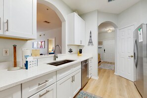 公寓客房, 多張床, 可使用泳池, 泳池景 (Coconico Retreat) | 私人廚房