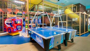 Nhà, nhiều giường, có thể sử dụng hồ bơi (Sunny Oasis) | Khu vực dành cho trẻ em