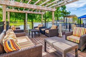 Terrace/patio - Beautiful & Spacious Resort Home in the Heart of Central FL (Kissimmee)