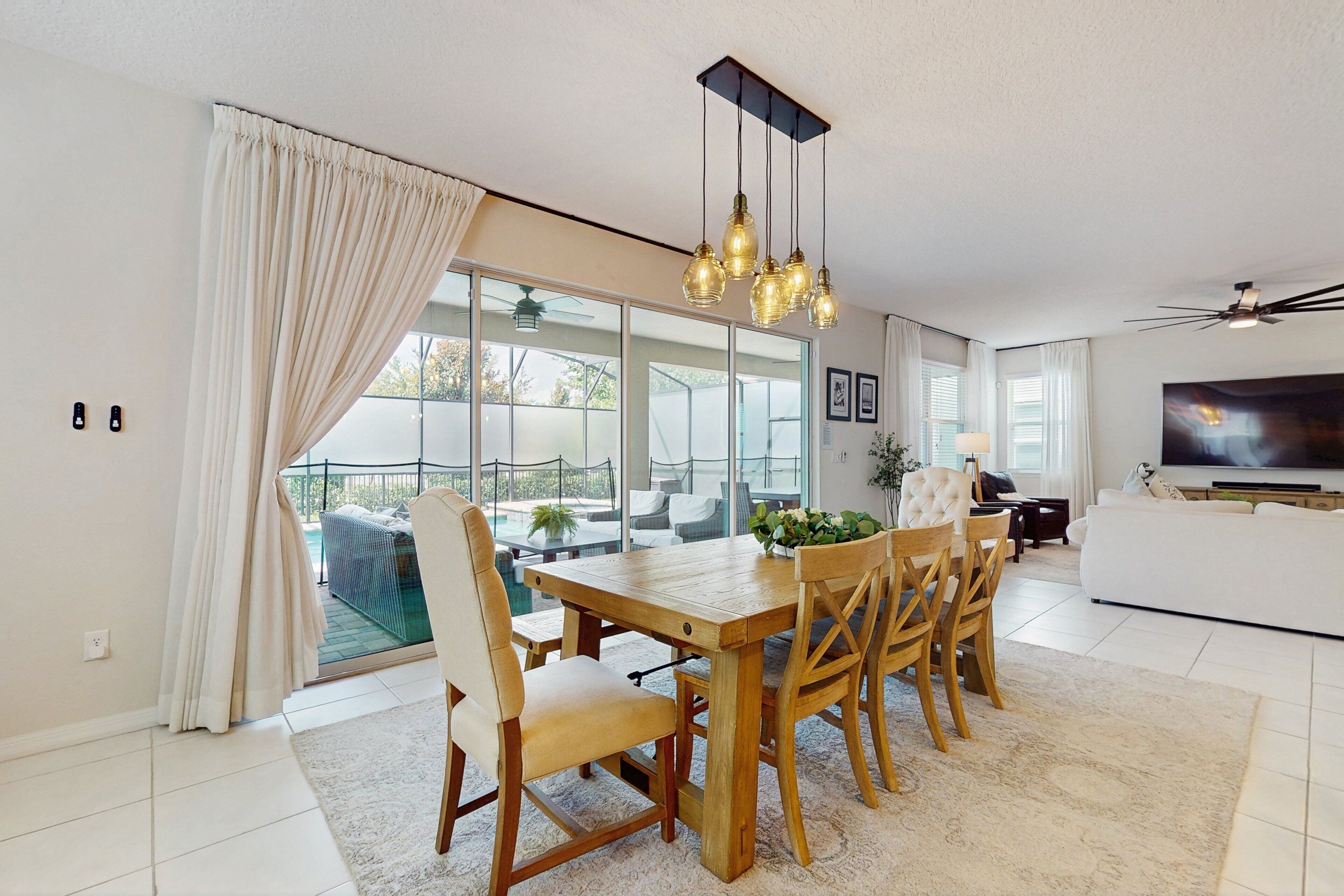 Maison, plusieurs lits, accès piscine, vue piscine (Sunshine State of Mind - Solara) | Intérieur