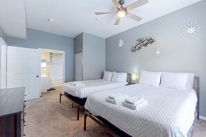 House, Multiple Beds, Pool Access, Pool View (Pixie Dust Hideaway) - Spacious Townhouse With Jetted Tub, Game Room, Heated Pool & Fitness Amenities (Kissimmee)