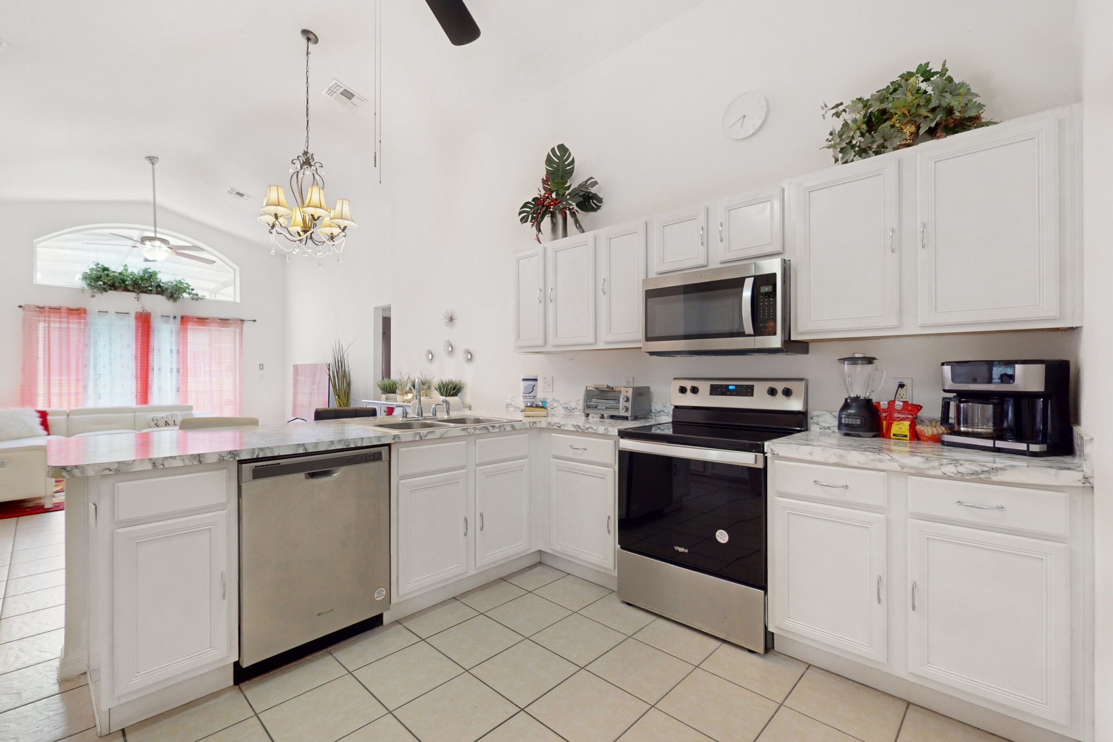 House, Multiple Beds, Pool Access, Pool View (Rosso Retreat) | Private kitchen