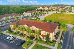 Exterior - Luxurious Townhome W/ Free Wifi, Themed Kids Room & Shared Resort-style Pool (Kissimmee)