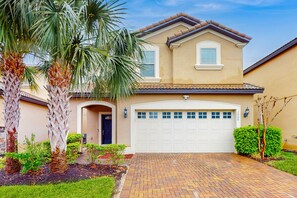 Exterior detail - Family Home Boasting Entertainment for Everyone With a Pool (Kissimmee)
