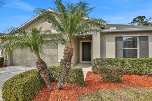 Exterior - Grand Home With Private Screened Pool, Grill, Streaming, W/d, & AC (Kissimmee)