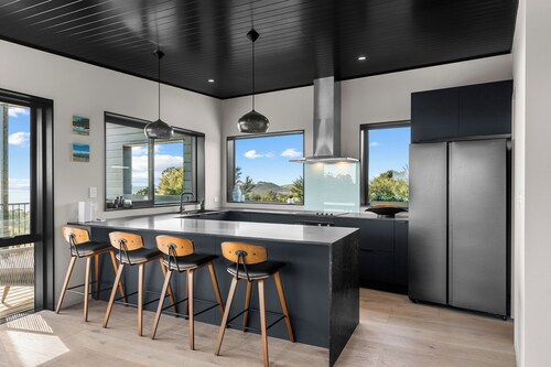 Ngahere360 - Serene Coastal Experience