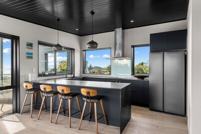 Ngahere360 - Serene Coastal Experience