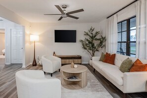 Smart-tv, tafelvoetbal en een tafeltennistafel