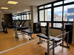 Fitness facility - Apartment for 4 people + Garage • Close to everything (Curitiba)