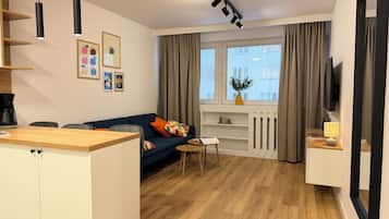 Comfort Apartment, City View | Living area