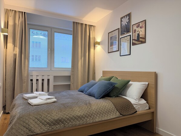 Comfort-Apartment, Stadtblick | Bügeleisen/Bügelbrett, kostenloses WLAN