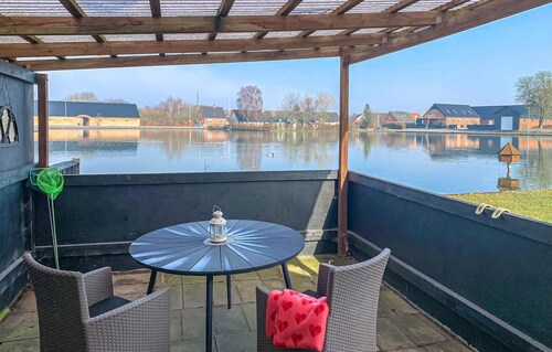 Awesome home in Havndal with WiFi