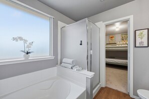 Towels, soap, shampoo, toilet paper