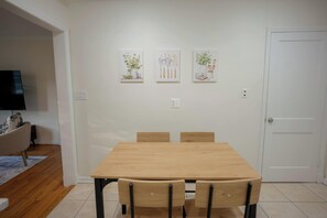 Dining - Bright & Cozy 2BR w/ Yard – Private Entrance In Silver Spring (Silver Spring)