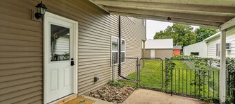 Newly Renovated 2-bedroom apartment in Downtown Saint Charles