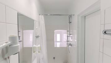 Standard Single Room | Bathroom