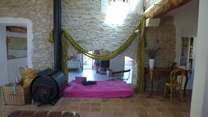 Room - Terrific 3-bedroom Mas  near Uzes in charming Vézénobres awaits you. (Vézénobres)