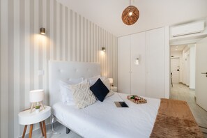 2 bedrooms, in-room safe, iron/ironing board, free WiFi - Boat 4 Apt OCV – Near the Beach (100m) with Pool (Albufeira)