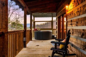 Terrace/patio - Million$View,New,Hot Tub,Pool Table,Game (Seviervill)