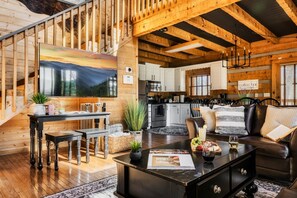 TV, fireplace - Million$View,New,Hot Tub,Pool Table,Game (Seviervill)