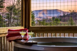 Interior - Million$View,New,Hot Tub,Pool Table,Game (Seviervill)
